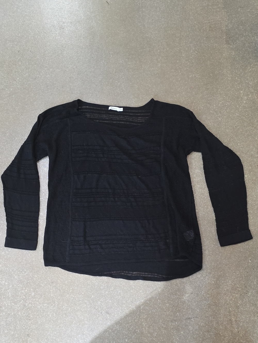 Reitmans Black Long Sleeve Scoop Neck Knit Top